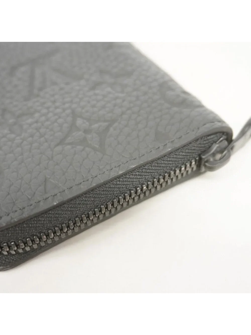 Louis Vuitton Wallet Monogram Taurillon Zippy Walletvertical Noir
